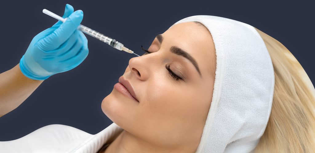 Tratamiento de ácido hialurónico para ojeras en clínica estética de Santander y Valladolid, rejuveneciendo la mirada y reduciendo signos de cansancio.